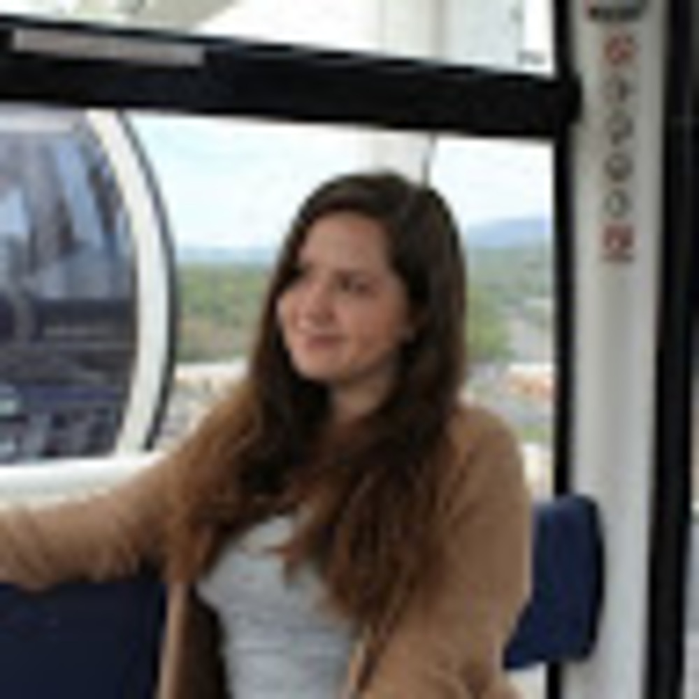 Meet your Posher, Emily